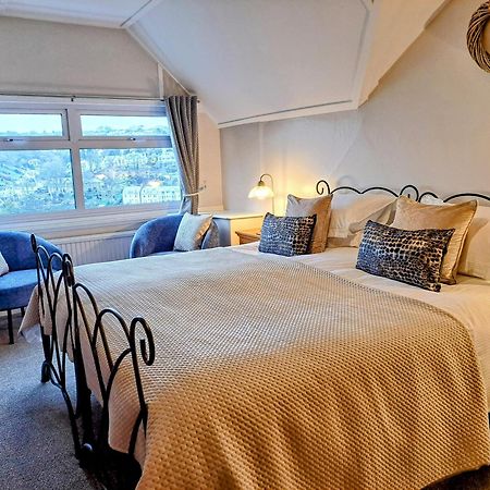 Schooner Point Guest House Лу Экстерьер фото