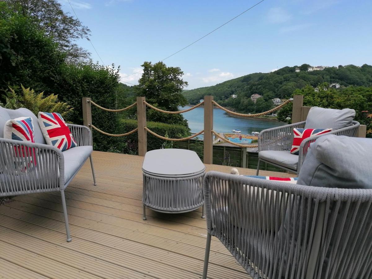 Schooner Point Guest House Лу Экстерьер фото